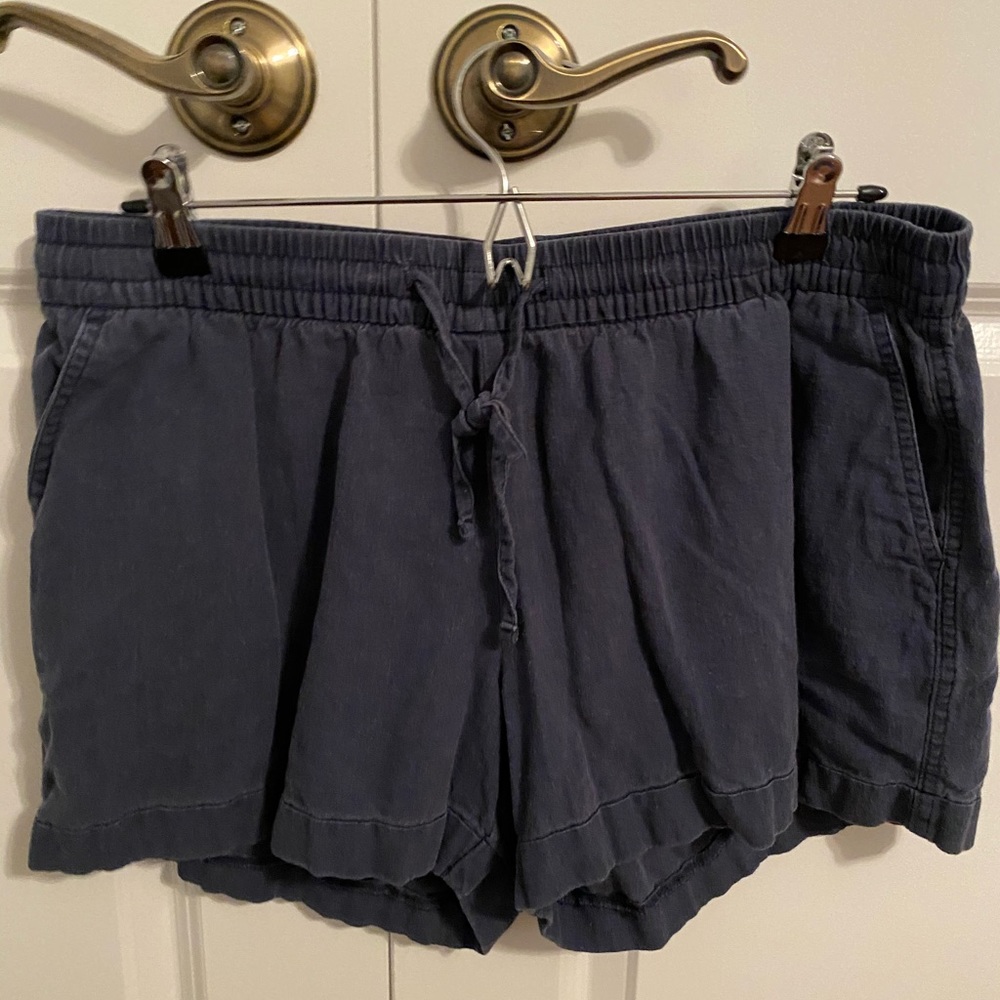 Linen shorts